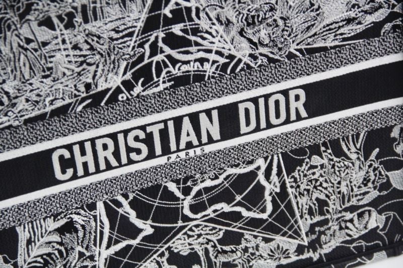 Dior Shopping Bags